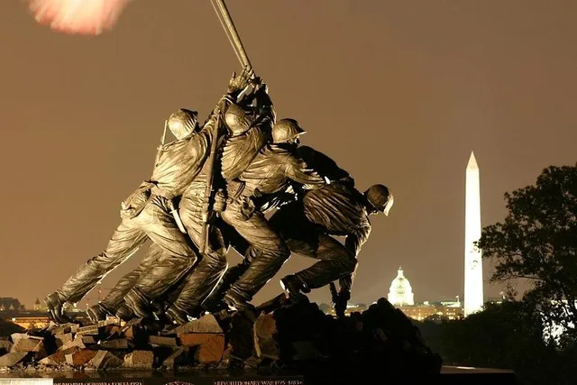 Washington DC Evening Tour - Image 6