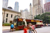 Chicago Hop-on Hop-off Bus Tour and 360 CHICAGO Deck thumbnail 2