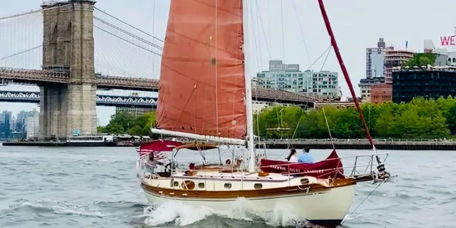 New York City Sailing Tour - Image 5