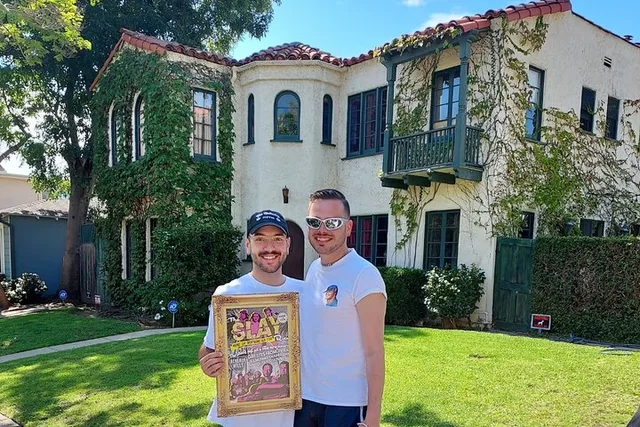 Los Angeles Gay Sightseeing Party Bus Tour - Image 4
