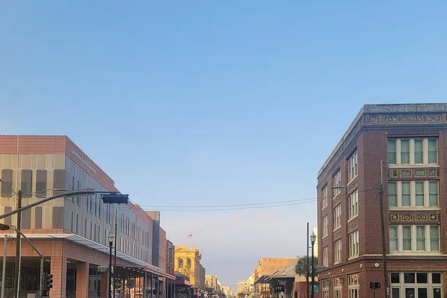 Galveston Hurricane Talk & Tour - Image 5