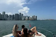 Miami Yacht Cruise thumbnail 4