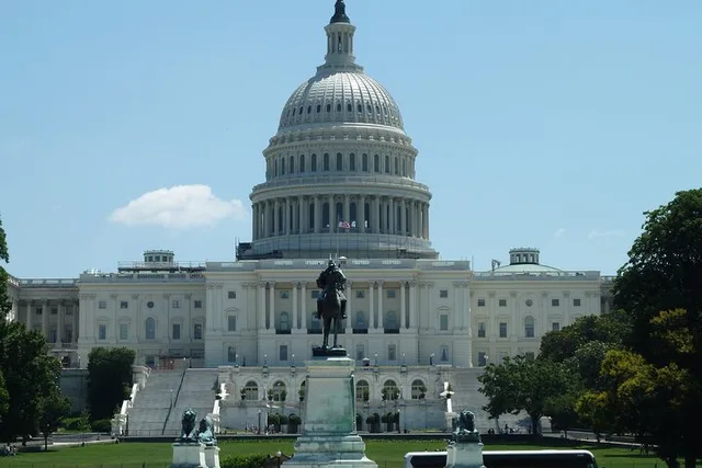 Washington DC and Amish Country Tour 2 Days - Image 3