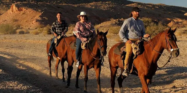 Las Vegas Horseback Riding Tour at Sunset with BBQ Dinner - Image 4