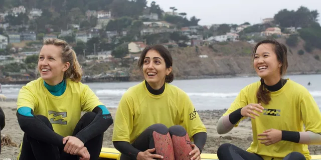 Santa Cruz Surfing Lesson - Image 3