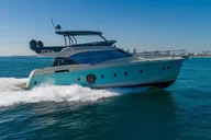 Miami Beach Yacht Tour with Captain Beneteau MC6 Fly thumbnail 2