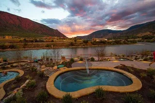 Glenwood Springs Hot Springs Private Transportation