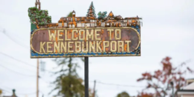 Boston Kennebunkport Day Trip with Trolley Option - Image 3