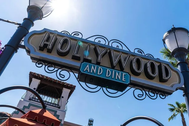 Los Angeles Private Transfer to Hollywood - Image 2