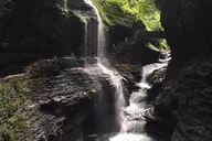 New York to Niagara Falls and Canadian Cities 5-Day Tour thumbnail 2
