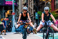 Brooklyn Bike Tour with Local Guide thumbnail 1