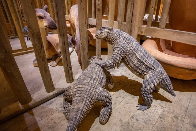 Nashville Ark Encounter Day Trip - Image 4