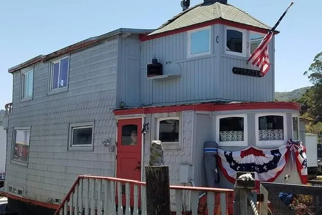 Sausalito Houseboat Tour - Image 3