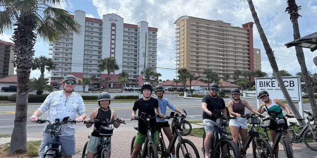 Panama City Bike Rental with Smartphone Tour - Image 2