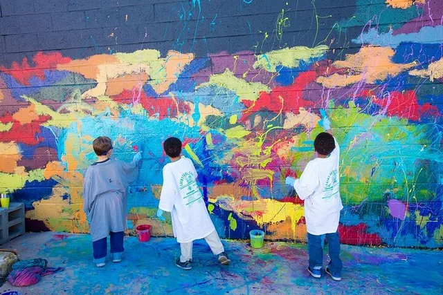 Miami Mural Painting Experience - Image 2