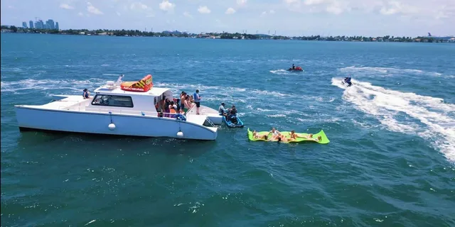 Miami Catamaran Cruise with Water Sports - Image 3