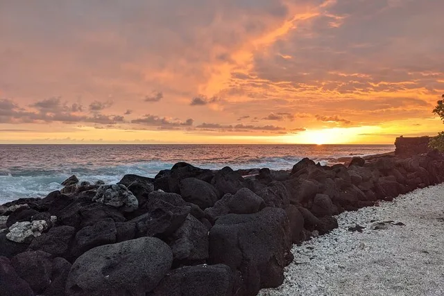 Big Island Private Van Tour with Driver - Image 4