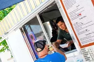 Austin Street Art and Food Tour thumbnail 1