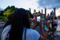 New York City Night Bus Tour thumbnail 4