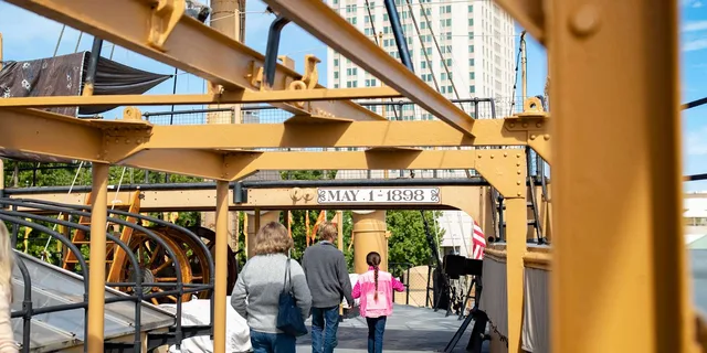 Philadelphia Independence Seaport Museum Tour - Image 4
