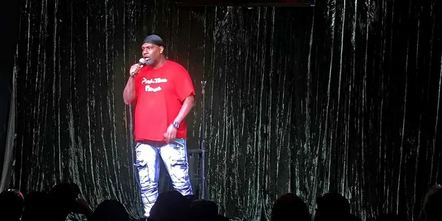 Las Vegas Comedy Show with Drink - Image 5