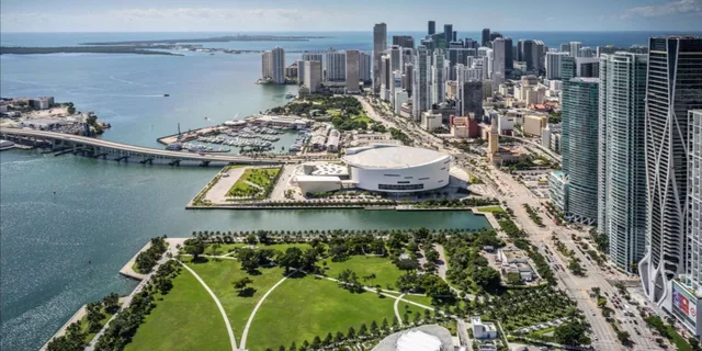 Miami Helicopter Tour from Pembroke Pines - Image 6