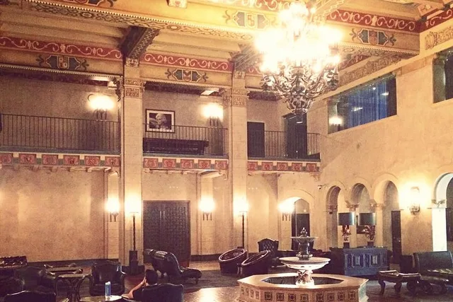 Hollywood Speakeasy Bar Tour - Image 2