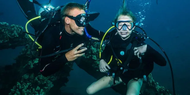 Lahaina Scuba Diving Intro from Shore 3 hr - Image 1