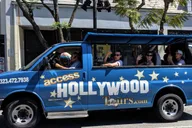 Los Angeles Hollywood Celebrity Homes Open-Air Bus Tour thumbnail 1