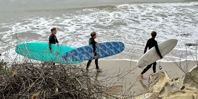 Santa Barbara Surfing Lesson with Kilian Garland - Image 6