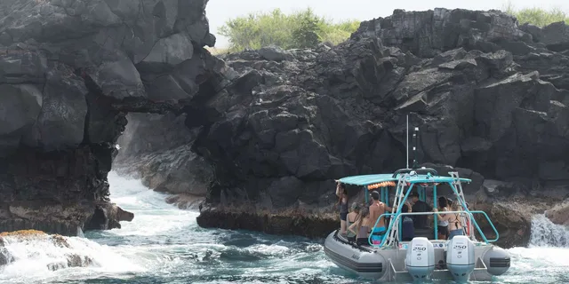 Kailua Kona Snorkeling and Coastline Exploration - Image 2