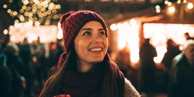San Antonio Christmas Stroll - Image 4