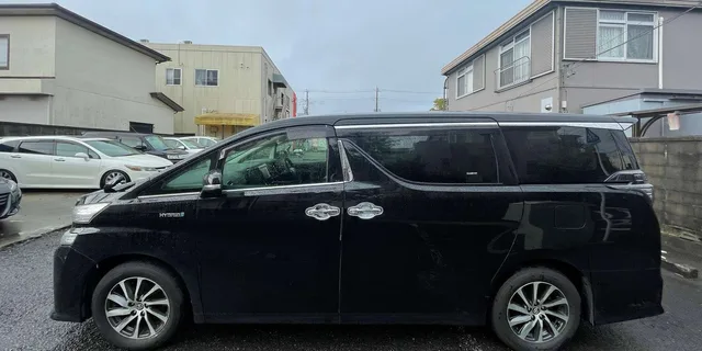 Tokyo Private Airport Transfer - Image 2