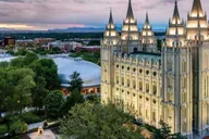 Salt Lake City Yellowstone & Grand Teton 5-Day Tour thumbnail 3