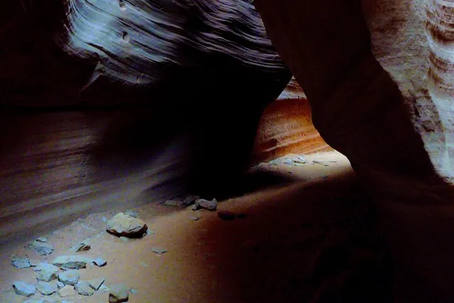 Kanab Buckskin Gulch and Wire Pass Hike Full Day - Image 2