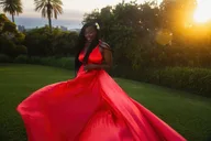 Oahu Flying Dress Photoshoot thumbnail 4
