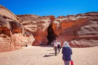 Page Upper Antelope Canyon Tour thumbnail 6
