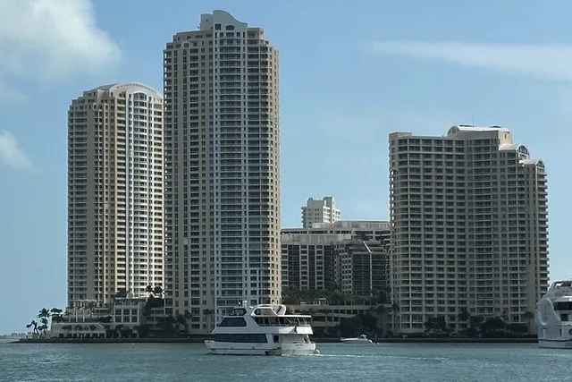 Miami Biscayne Bay Cruise 75 Min - Image 1