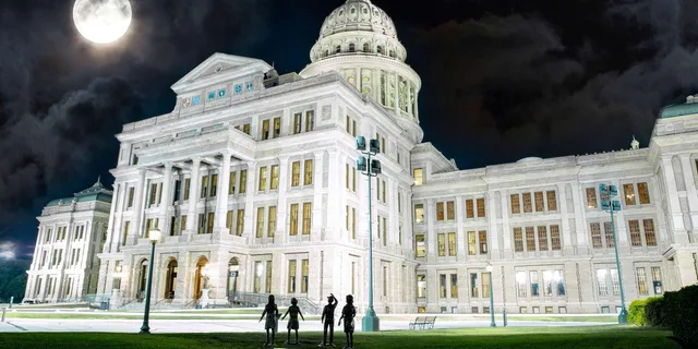 Austin Ghost Tour - Image 1