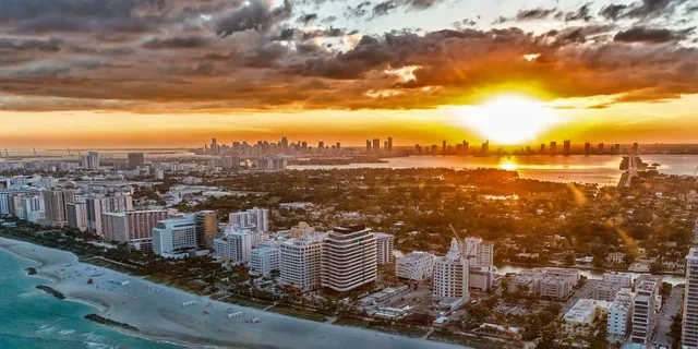 Miami Airplane Tour at Sunset - Image 2