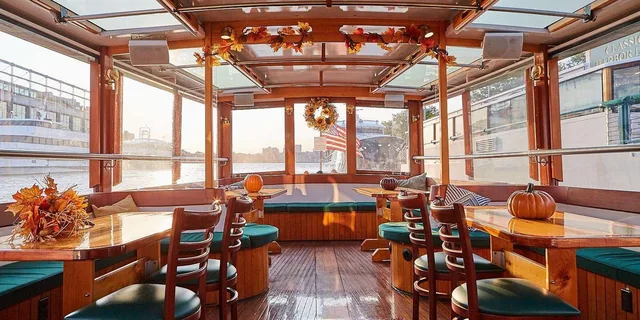New York City Yacht Tour at Fall Foliage - Image 3