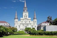 New Orleans City and Oak Alley Plantation Tour thumbnail 1