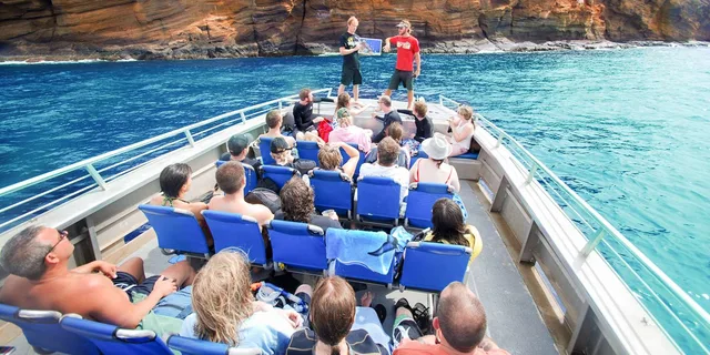 Maui Snorkeling Adventure at Molokini and Turtle Sites - Image 1