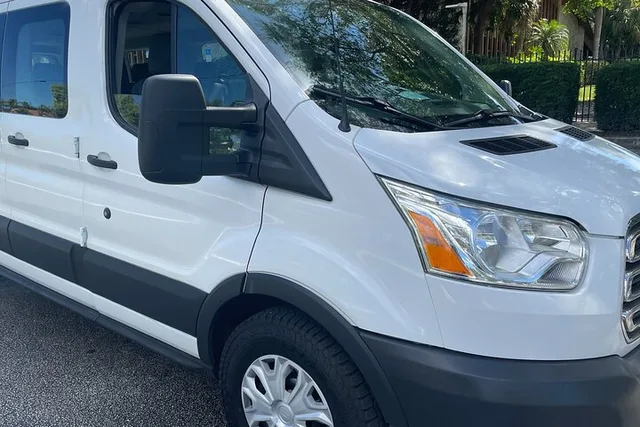 Miami Private Airport Transfer - Image 3