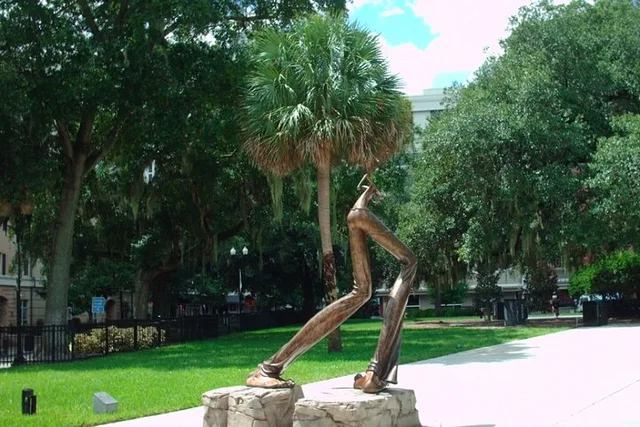 Orlando Scavenger Hunt: Lake Eola Art & Scenery - Image 5