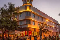 Miami Beach Art Deco and Neon Lights Walking Tour thumbnail 3