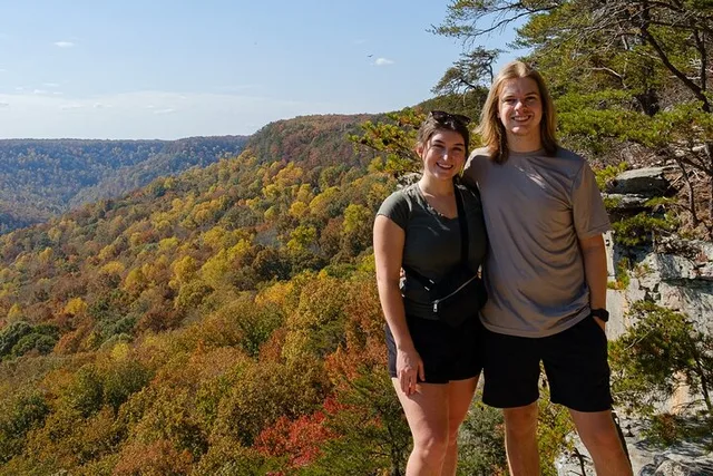 Tennessee Fall Colors Hiking Tour - Image 1