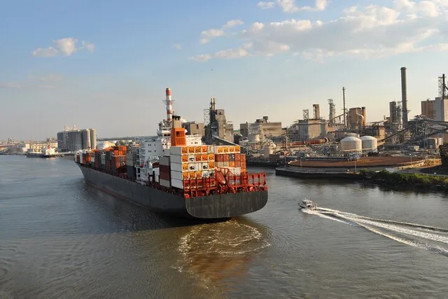 Savannah Port Cruise Tour - Image 6
