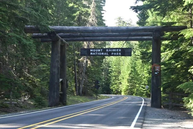 Seattle Mt Rainier National Park Private SUV Tour - Image 4