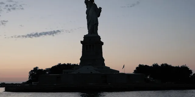 New York City Lights Sail on Clipper City - Image 6